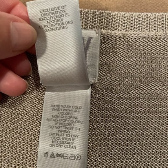 DKNY Tan/Gold Shimmer Cardigan - Size Medium - Picture 9 of 11